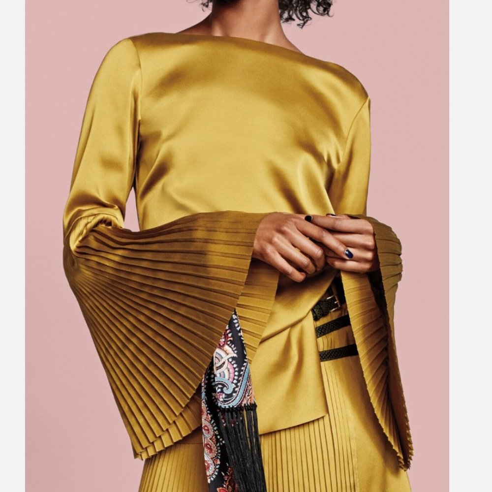 Banana Republic x Olivia Palermo Gold Silky pleated top Size XS